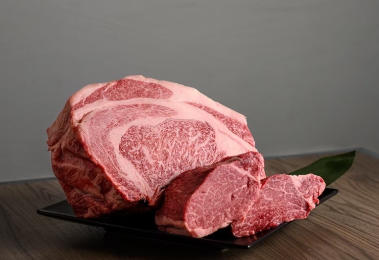 肉ソムリエの目利きが光る上質な肉選び